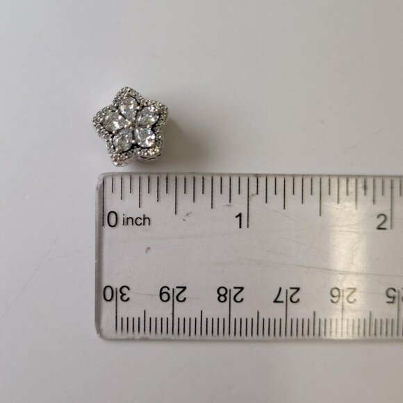 ❄️Pandora Sterling Silver & Pave Crystal Sparkling Snowflake Charm - Picture 4 of 5